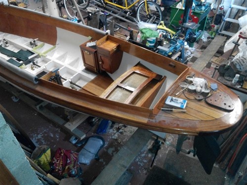 weighing the stern (500 x 375).jpg