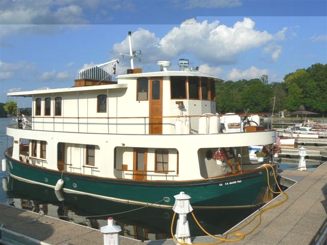 Annie. My other boat. All wood. Scratch boat over 16 years. Noisey  Cummins diesels. Lives on the Tennessee River. Has a 61 note calliope.